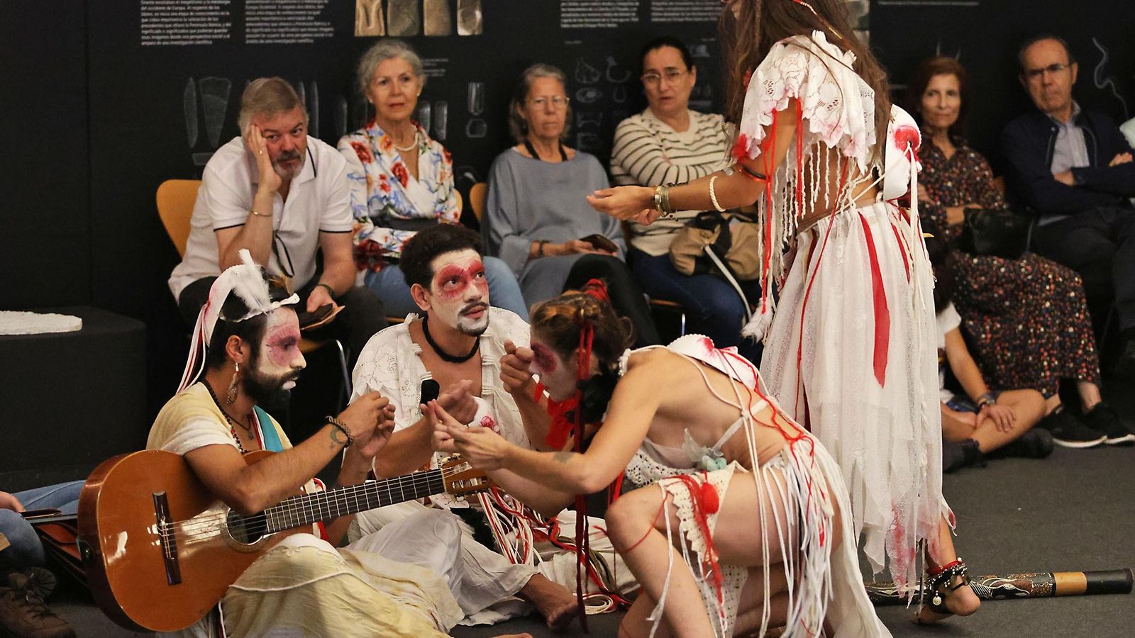 Clausura de la exposición 'Ídolos. Miradas milenarias desde el extremo suroccidental de Europa' este domingo en el Museo de Huelva.