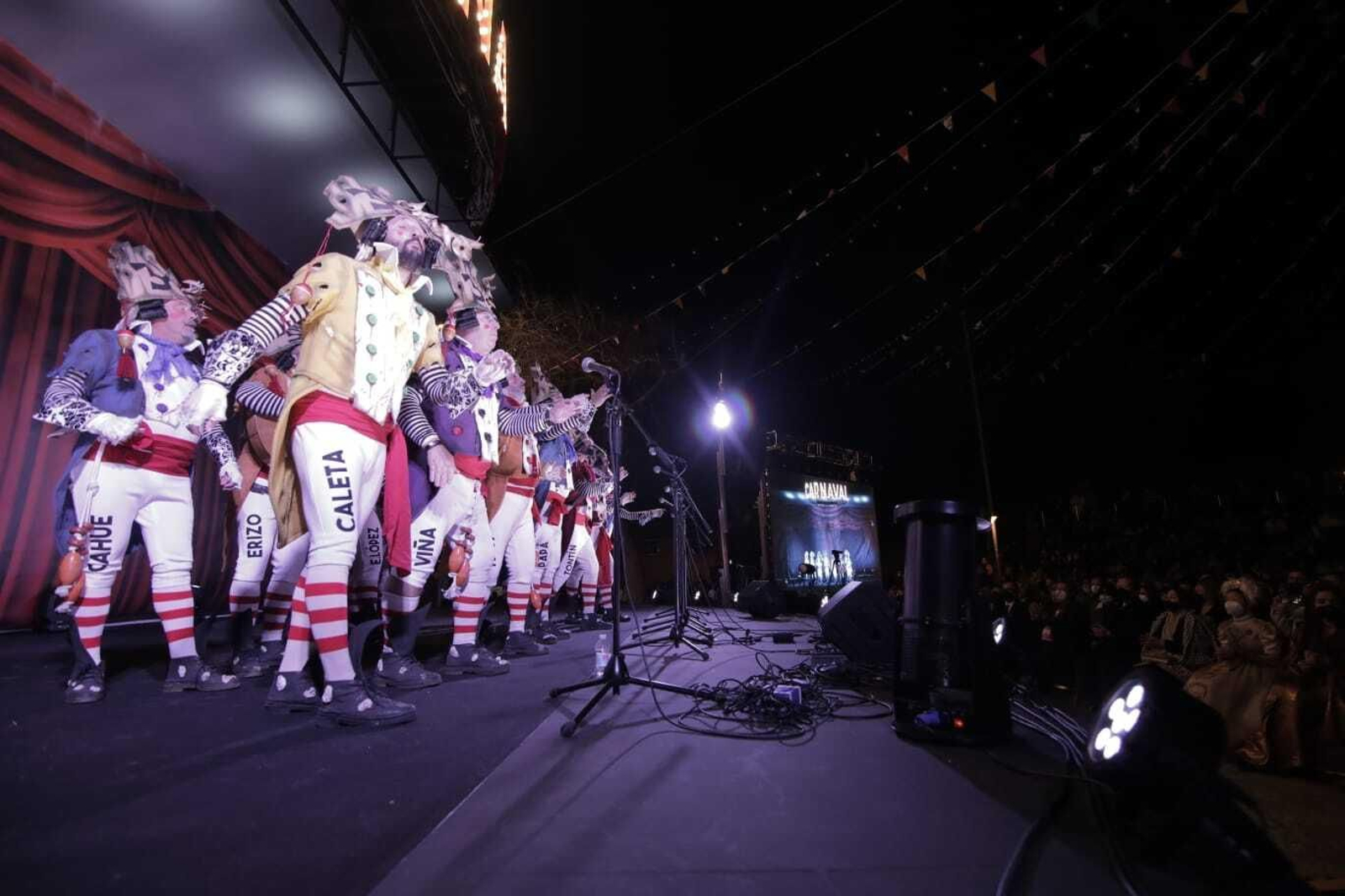 Gala de bienvenida del Carnaval en San Fernando con Manu Sánchez y Sandra Golpe