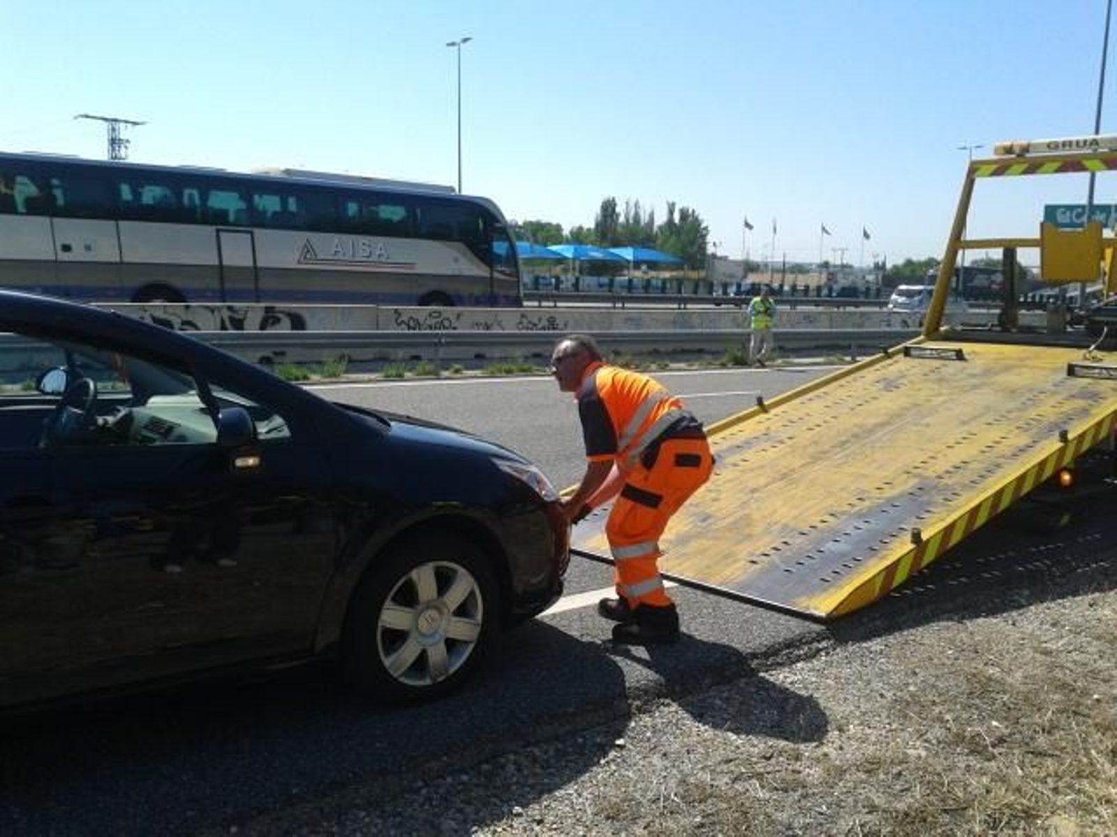 DGT: Así cambia la atención de las grúas a los conductores