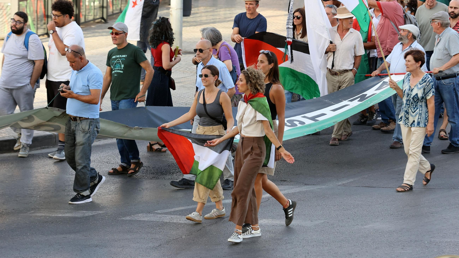 Imágenes de la manifestación 'Jerez con Palestina STOP Genocidio'
