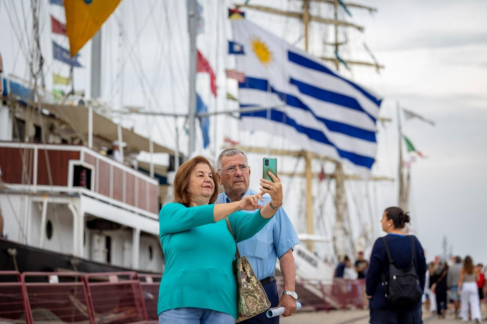 Las imágenes de la llegada del 'Capitán Miranda' a la Gran Regata 2023 de Cádiz