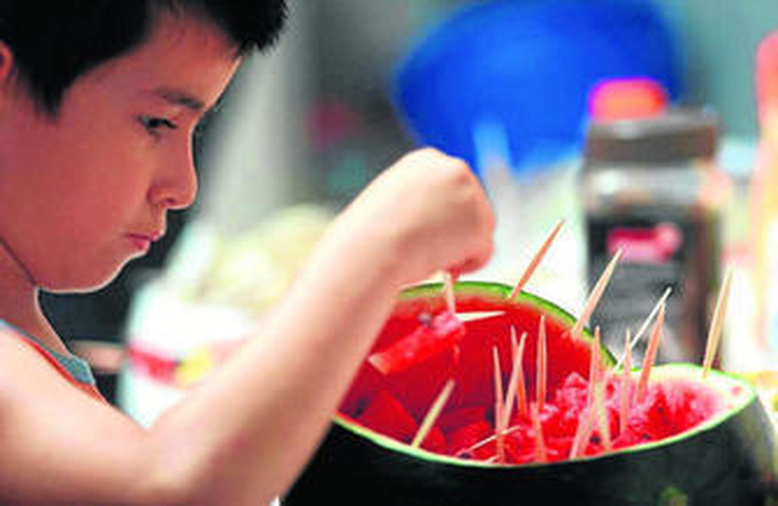 El plan persigue concienciar sobre los beneficios del consumo de estos productos en los menores.