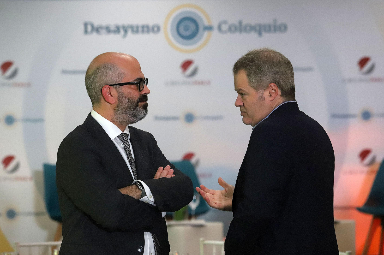 Imágenes del Desayuno Coloquio "Enomía azul, claves para el desarrollo sostenible" organizado por el Grupo Joly