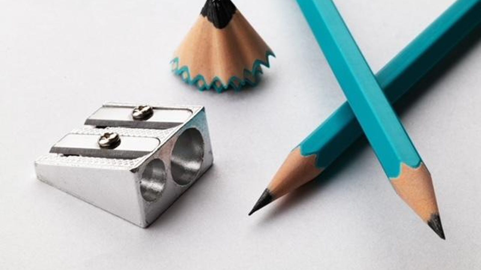 Lápices de escribir afilados.