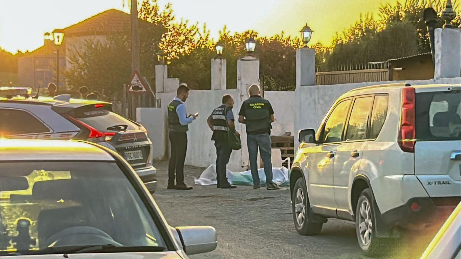 Guardias civiles, en el triple crimen de Carmona.