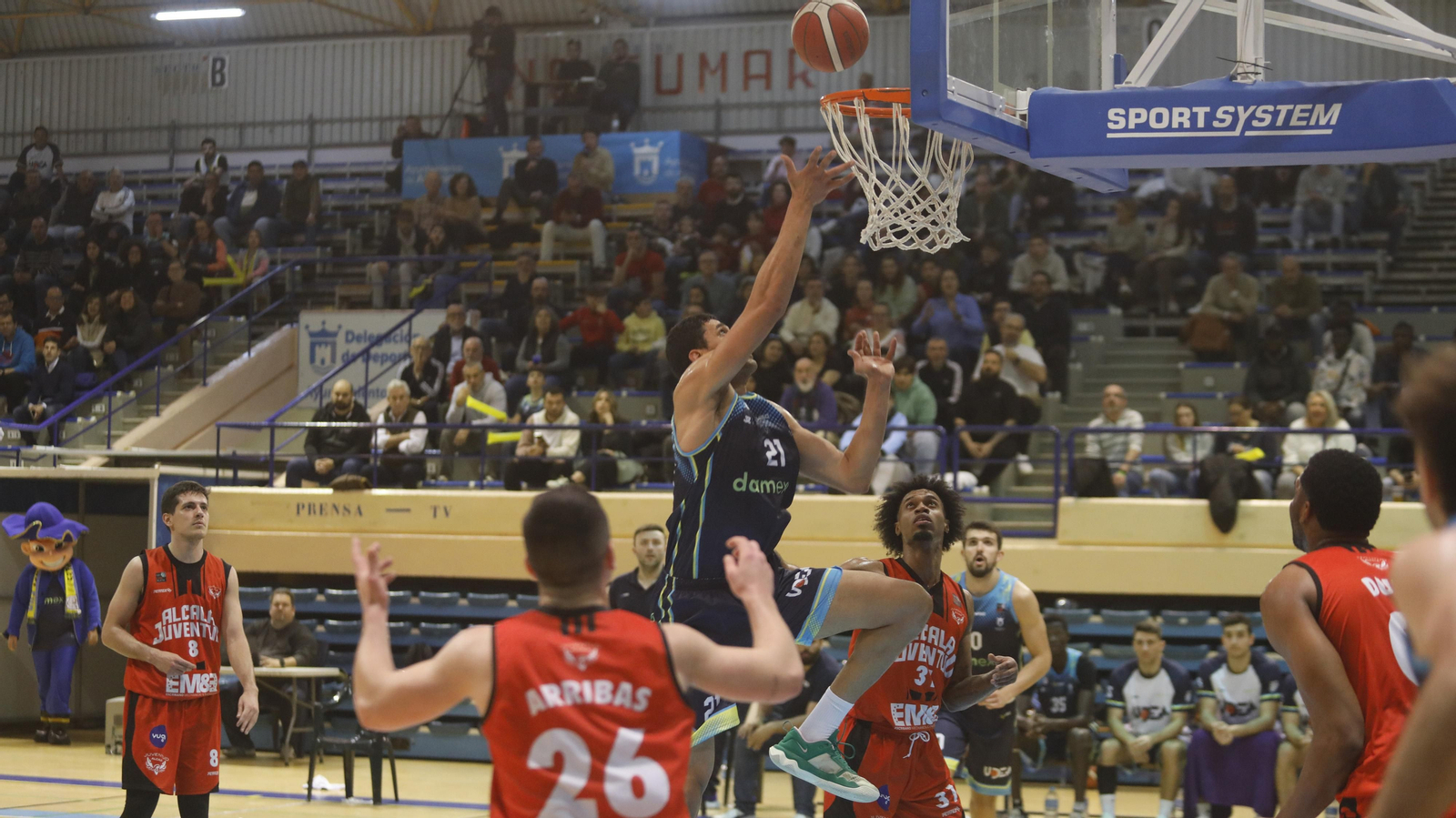 Las fotos del Udea Algeciras - Juventud Alcalá