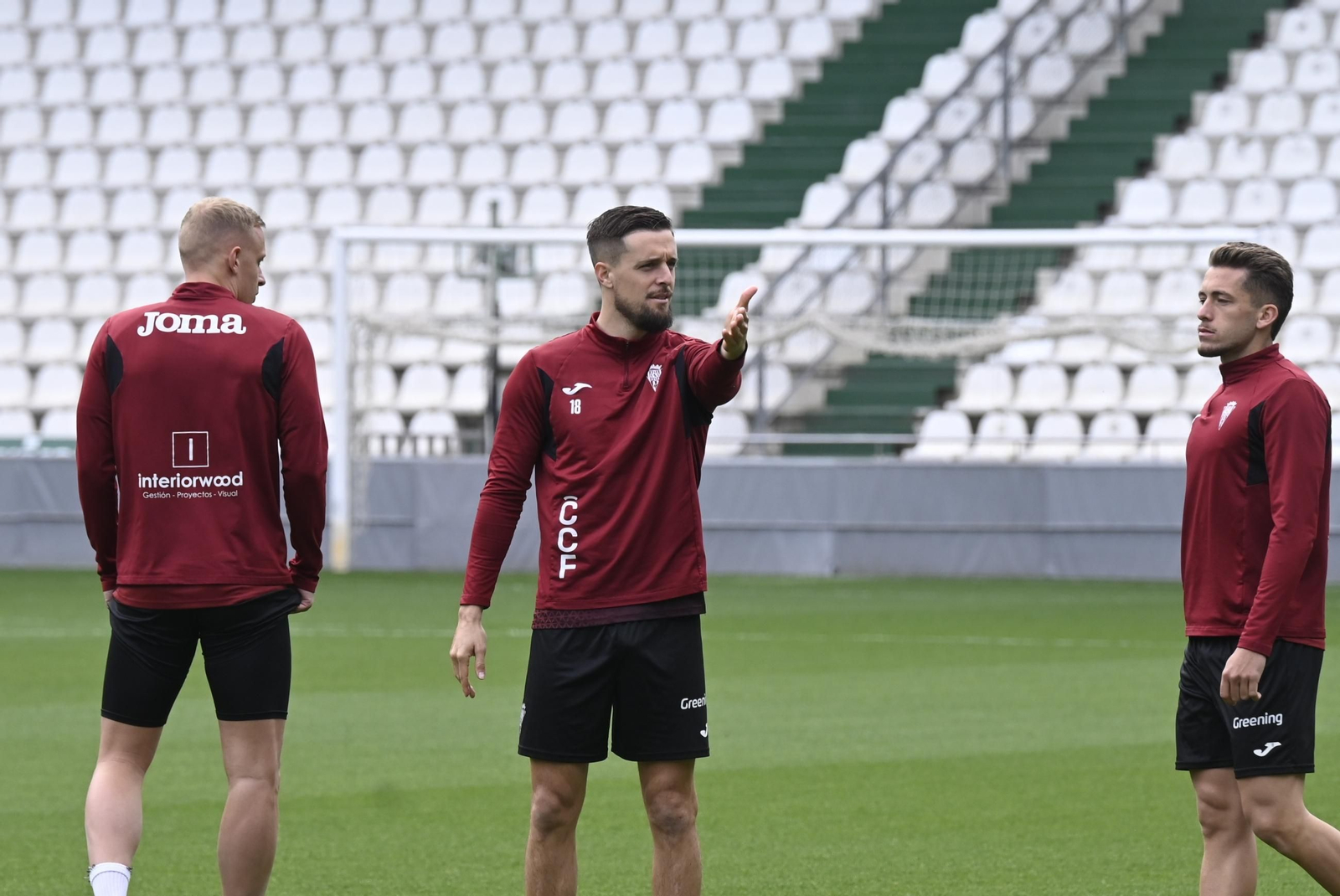 El Córdoba CF se deja querer por su afición en el Día de Andalucía