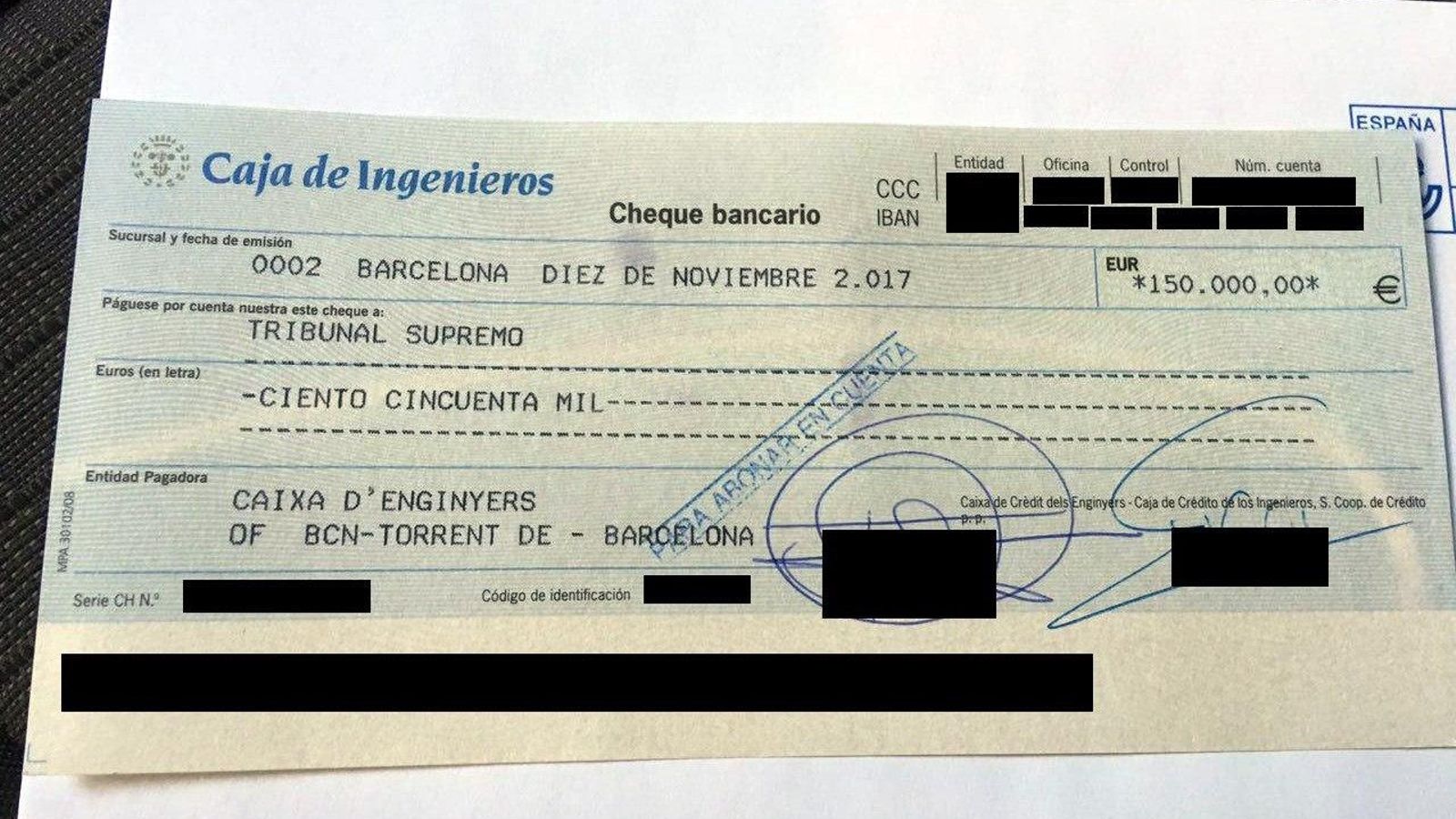 El cheque depositado por la defensa de Forcadell.