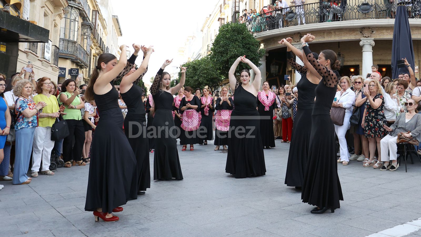 Flashmob de la academia de baile de Fani Muñoz en Jerez