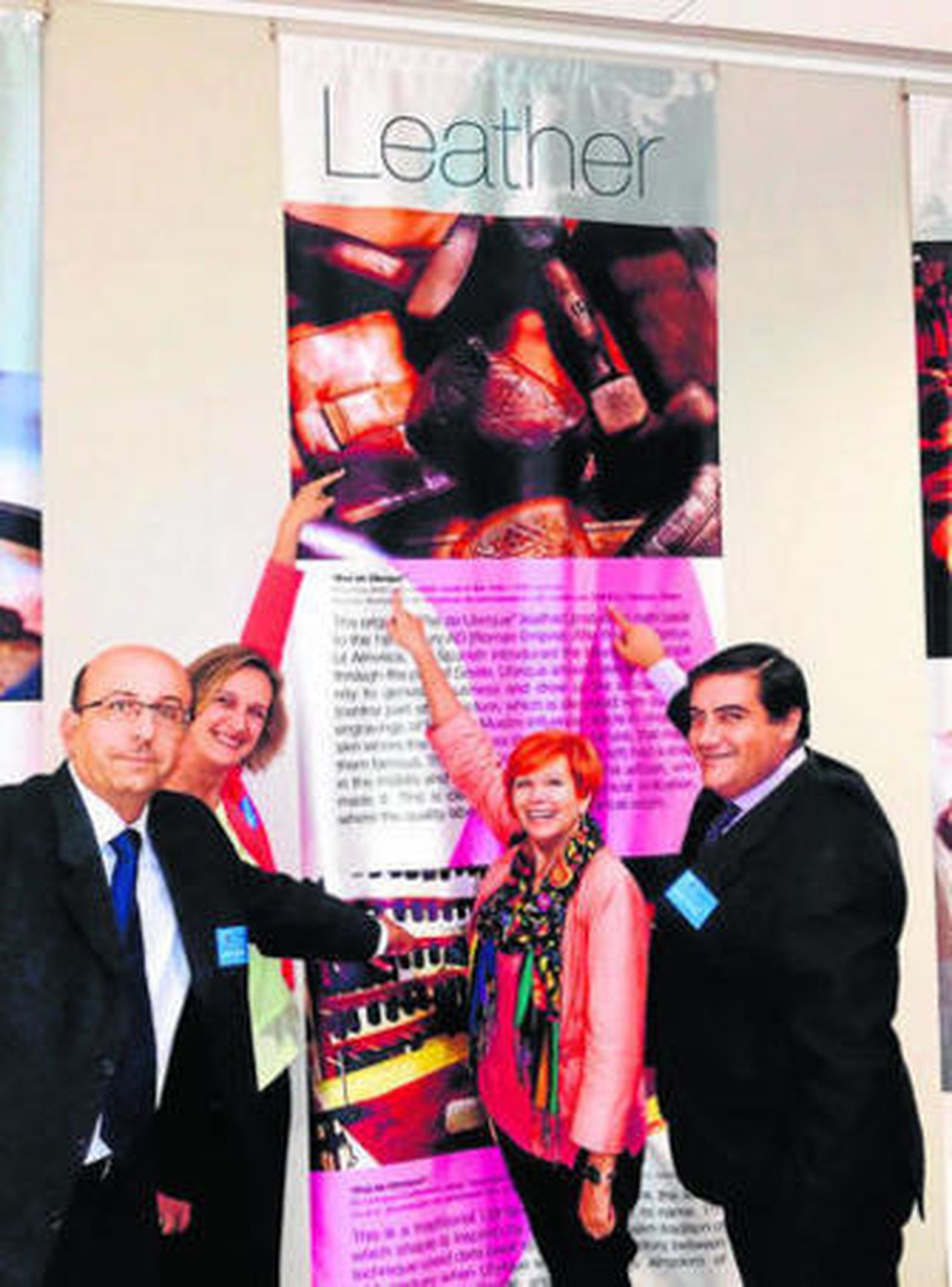 Representantes de Empiel, Ayuntamiento de Ubrique y Junta de Andalucía.