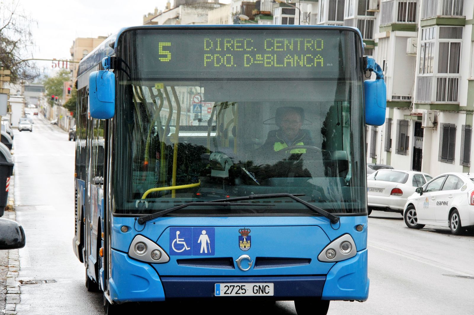 Un autobús de la flota urbana portuense.