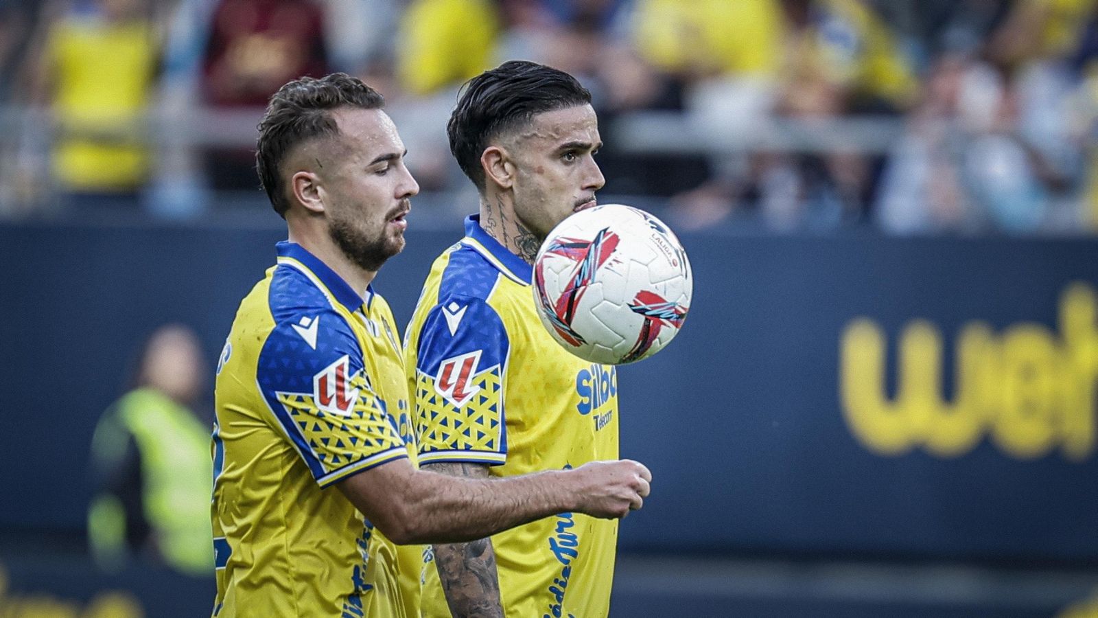 Búscate entre las imágenes del partido de fútbol entre Cádiz CF y Córdoba CF