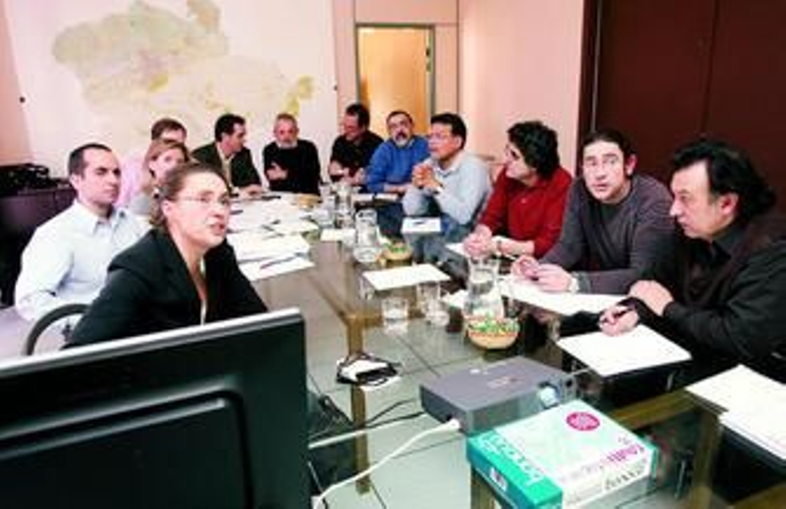 Los arquitectos de OMA, en un encuentro con responsables de la Orquesta de Córdoba. Los arquitectos de OMA, en un encuentro con responsables de la Orquesta de Córdoba.