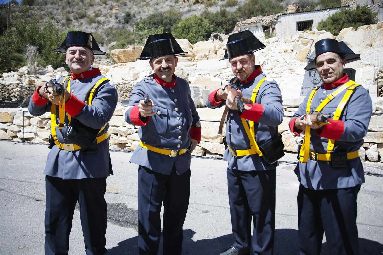 Imágenes de "Canteros y Caciques en la lucha por el Mármol" de Macael