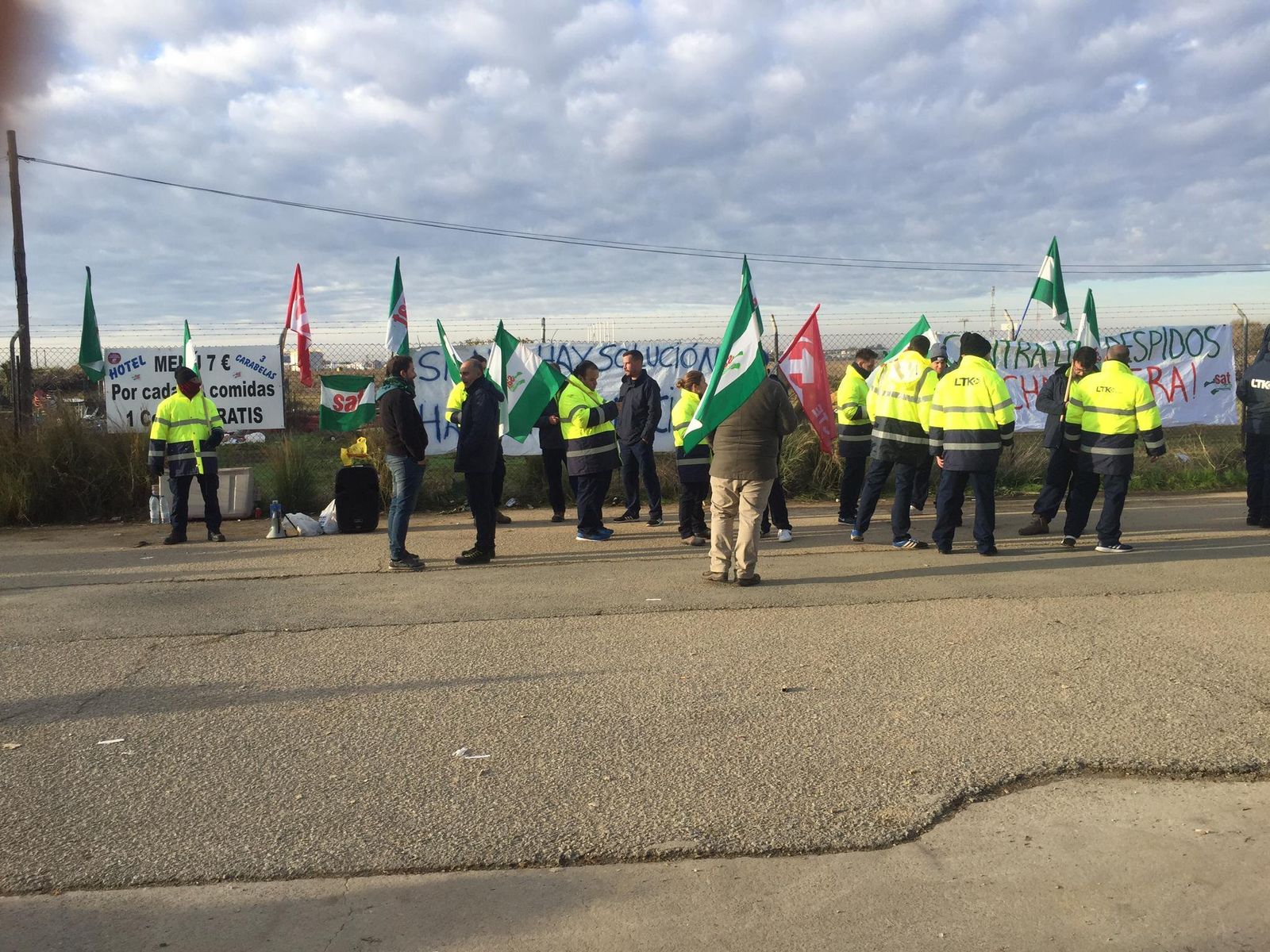Protesta de trabajadores de LTK400 a finales de 2019