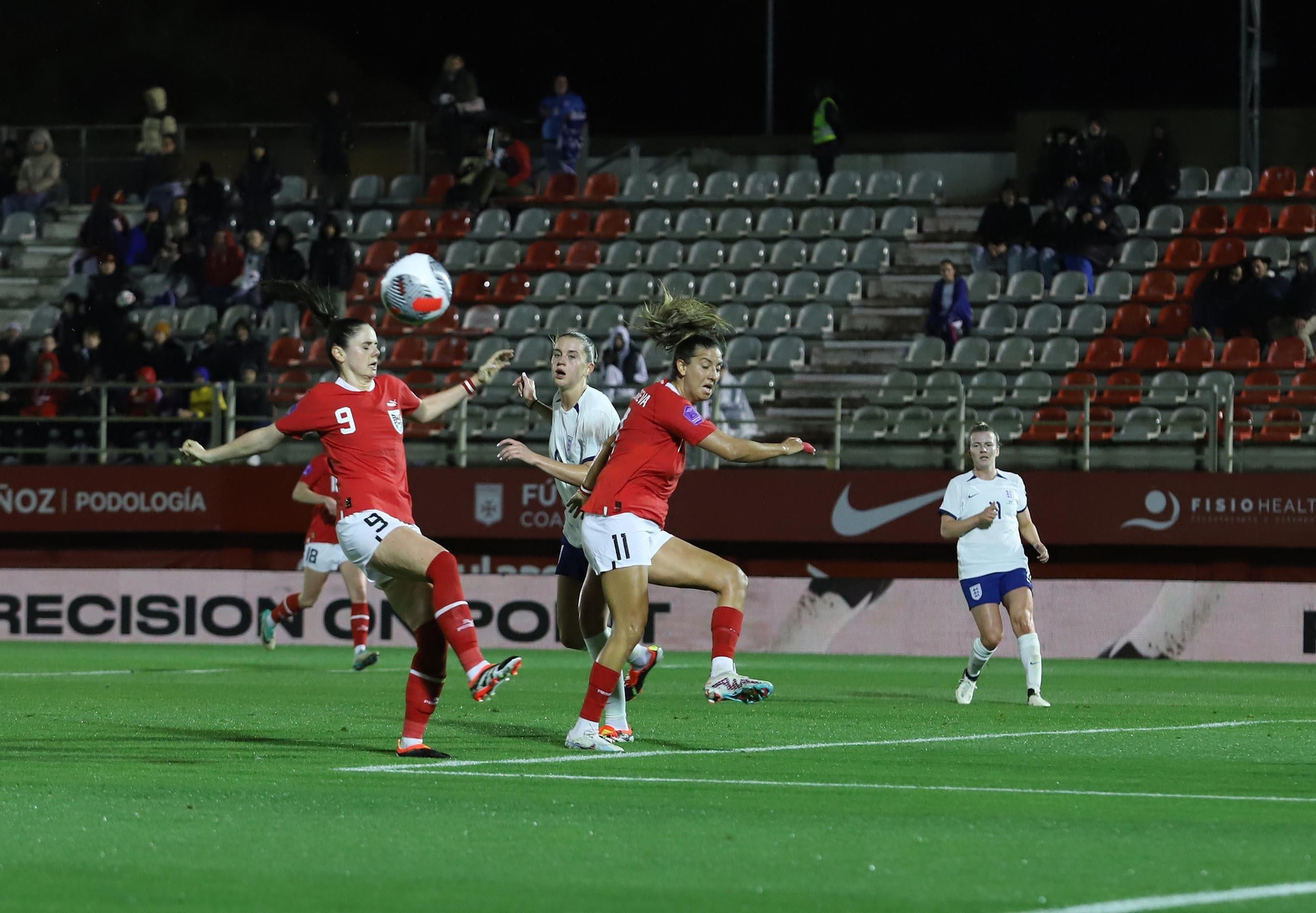 LAS FOTOS DEL AMISTOSO INGLATERRA-AUSTRIA FEMENINO EN ALGECIRAS
