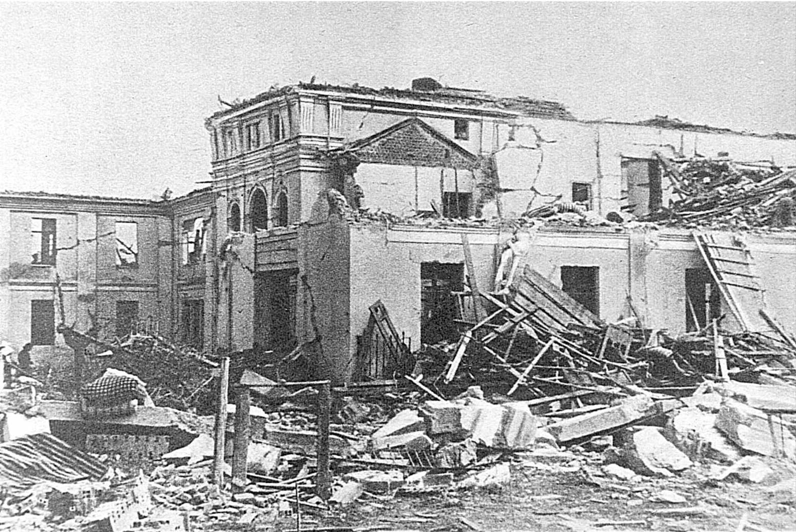 Cádiz bajo las ruinas
