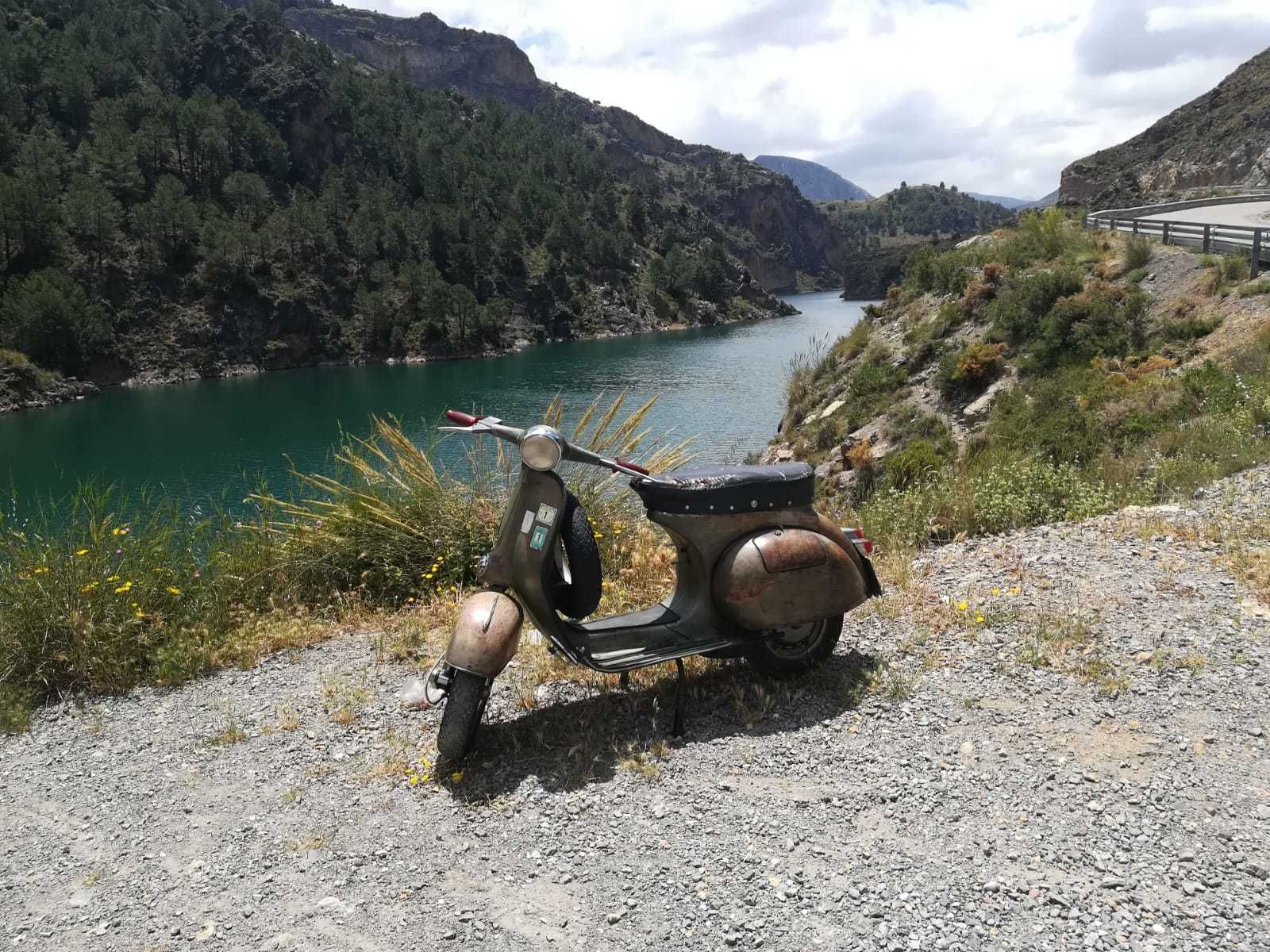 I Ruta  en Vespa por Andalucía El Avispero.