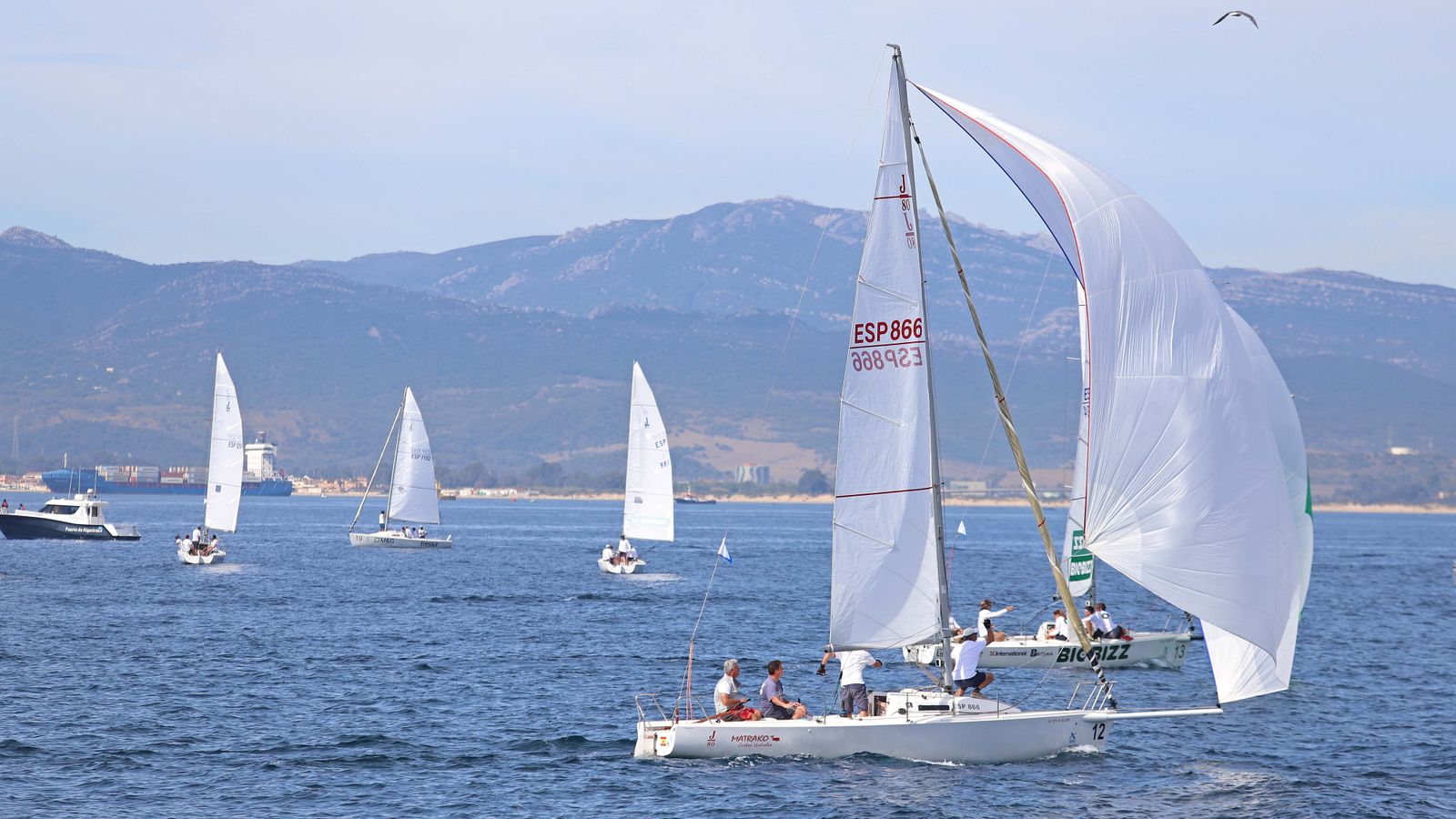 Fotos de la jornada del domingo en el XV Campeonato de España de J80 en La Línea