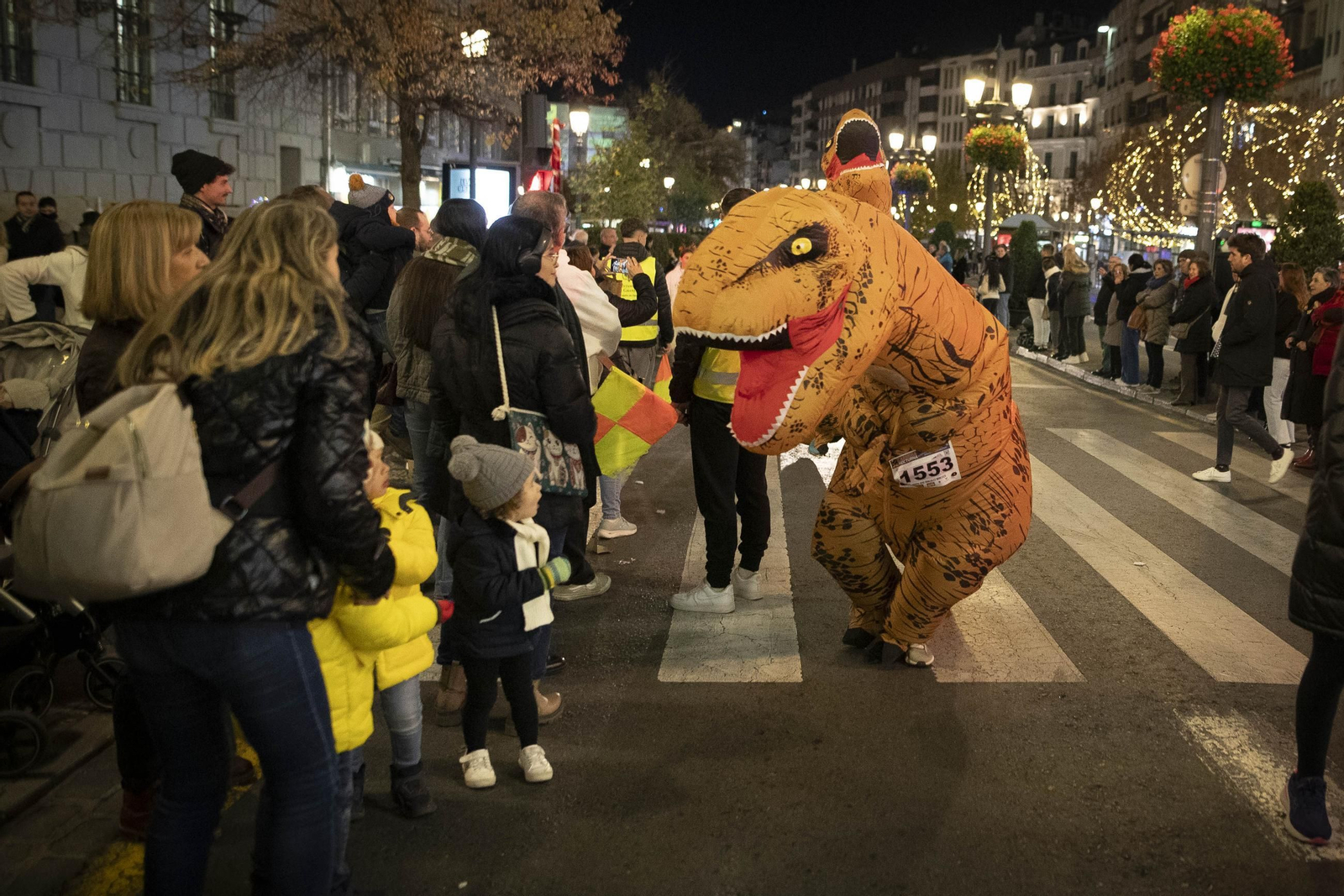 Las mejores imágenes de la 32º Carrera Nocturna de Disfraces de Granada
