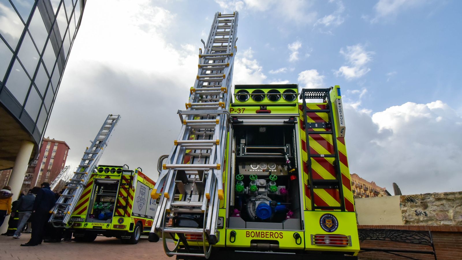 Las fotos de los nuevos vehículos autobomba del Consorcio de Bomberos