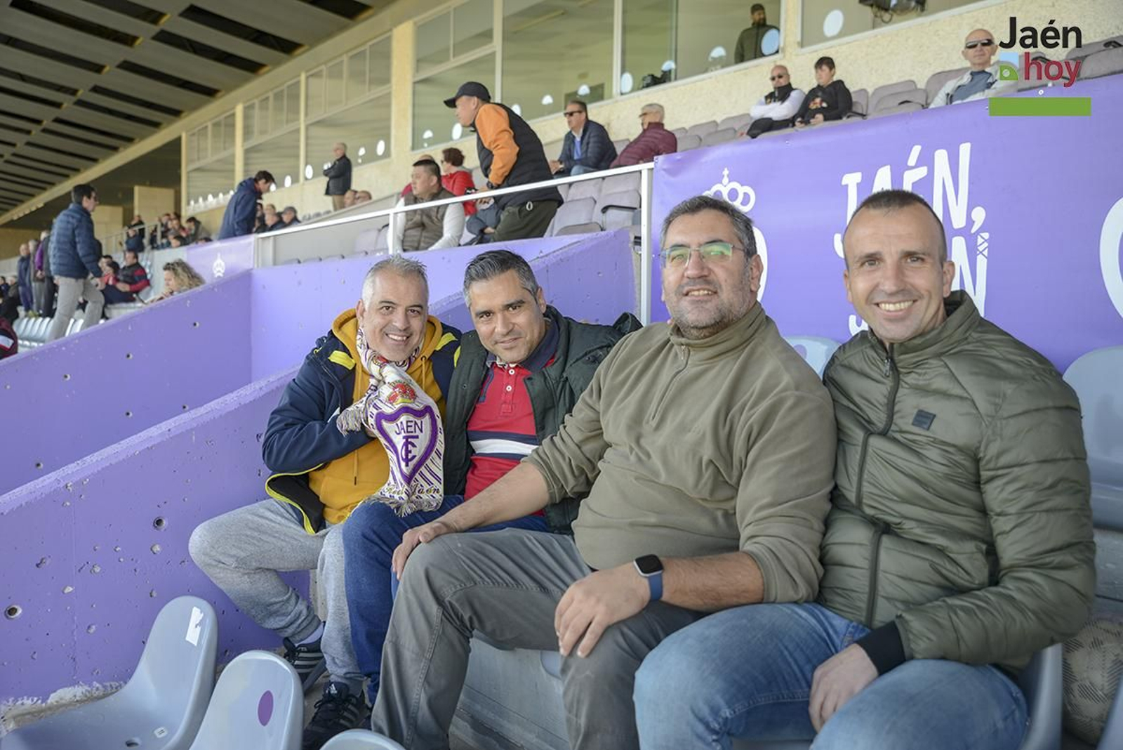 Búscate en la victoria del Real Jaén con la que asciende a la segunda plaza