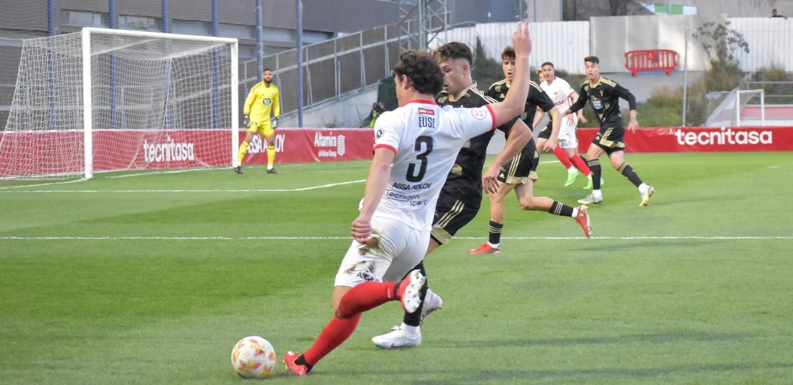 Lance  del partido entre el Sanse y el Celta B.