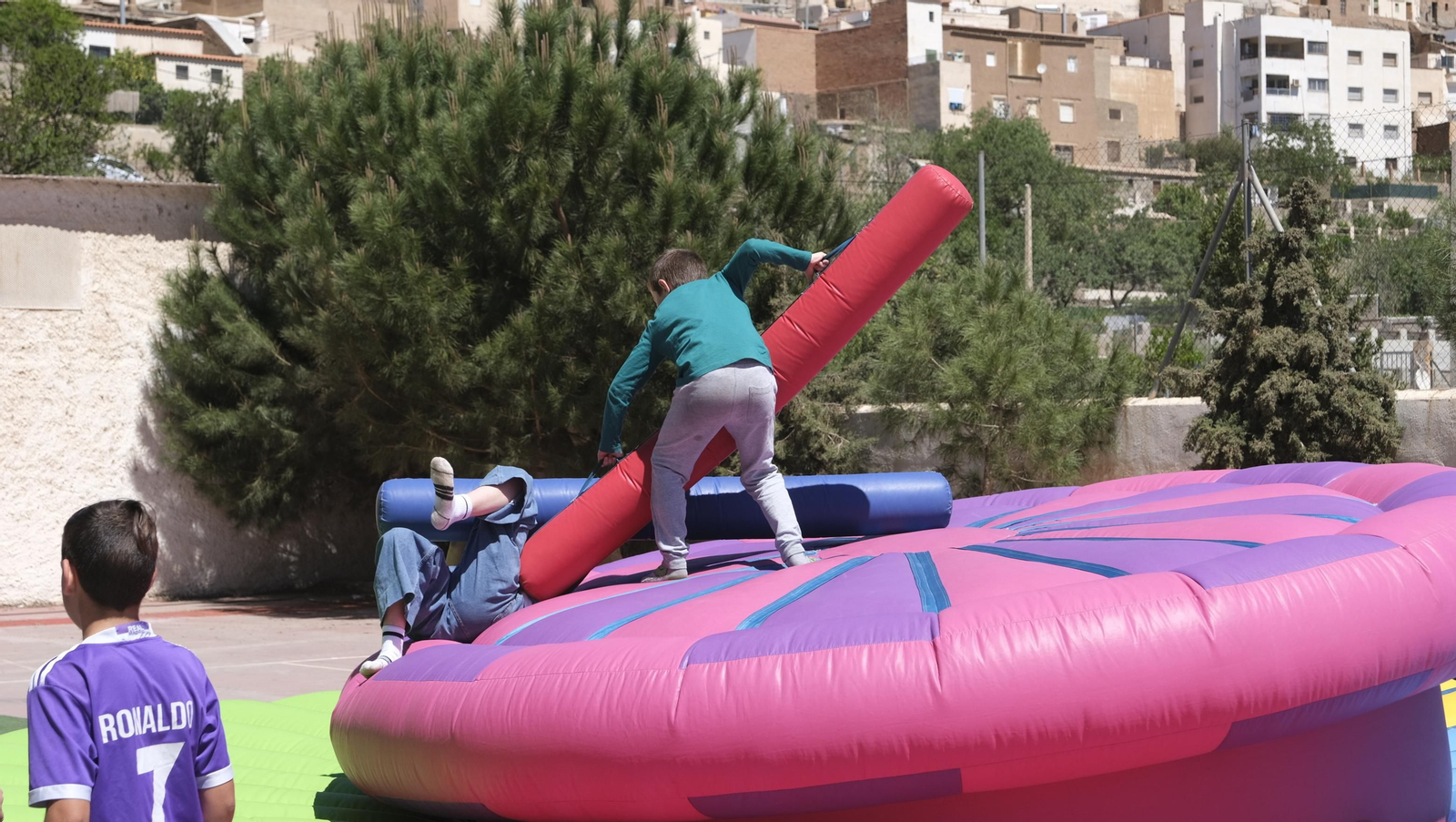 Imágenes de los juegos infantiles en las Fiestas de Abla