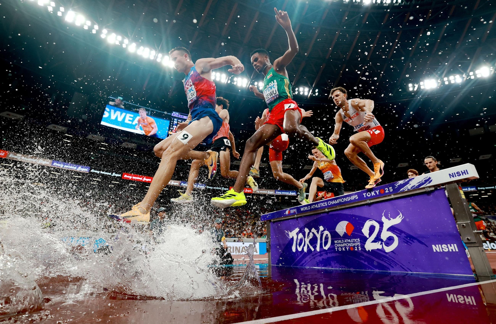 Las fotos del récord mundial de Duplantis y del resto de la jornada