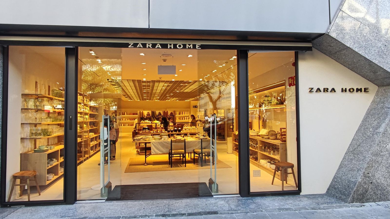 Exterior de Zara Home.