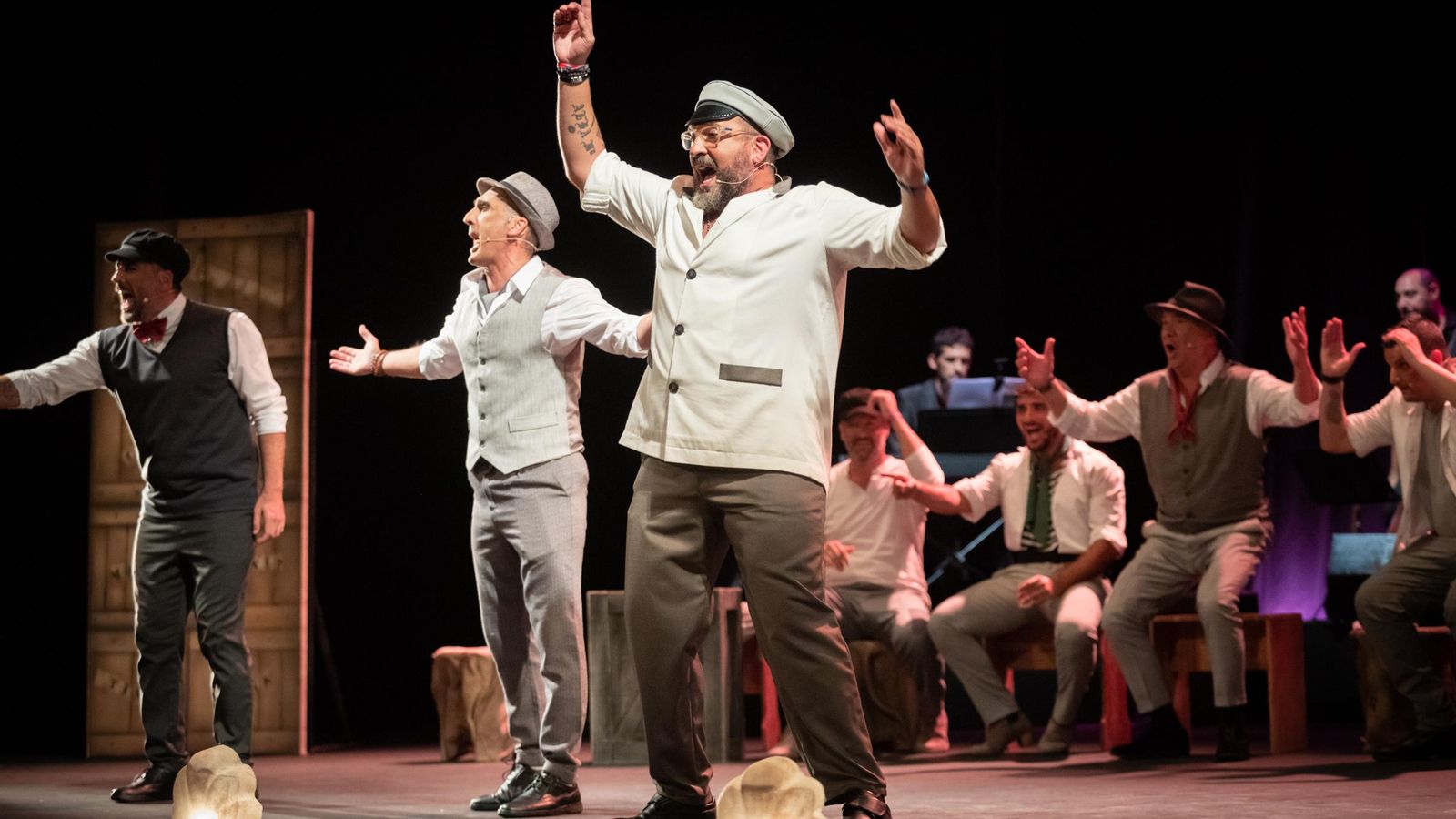 Dani Obregón, Carli Brihuega y Ramoni, en 'Clandestino'.