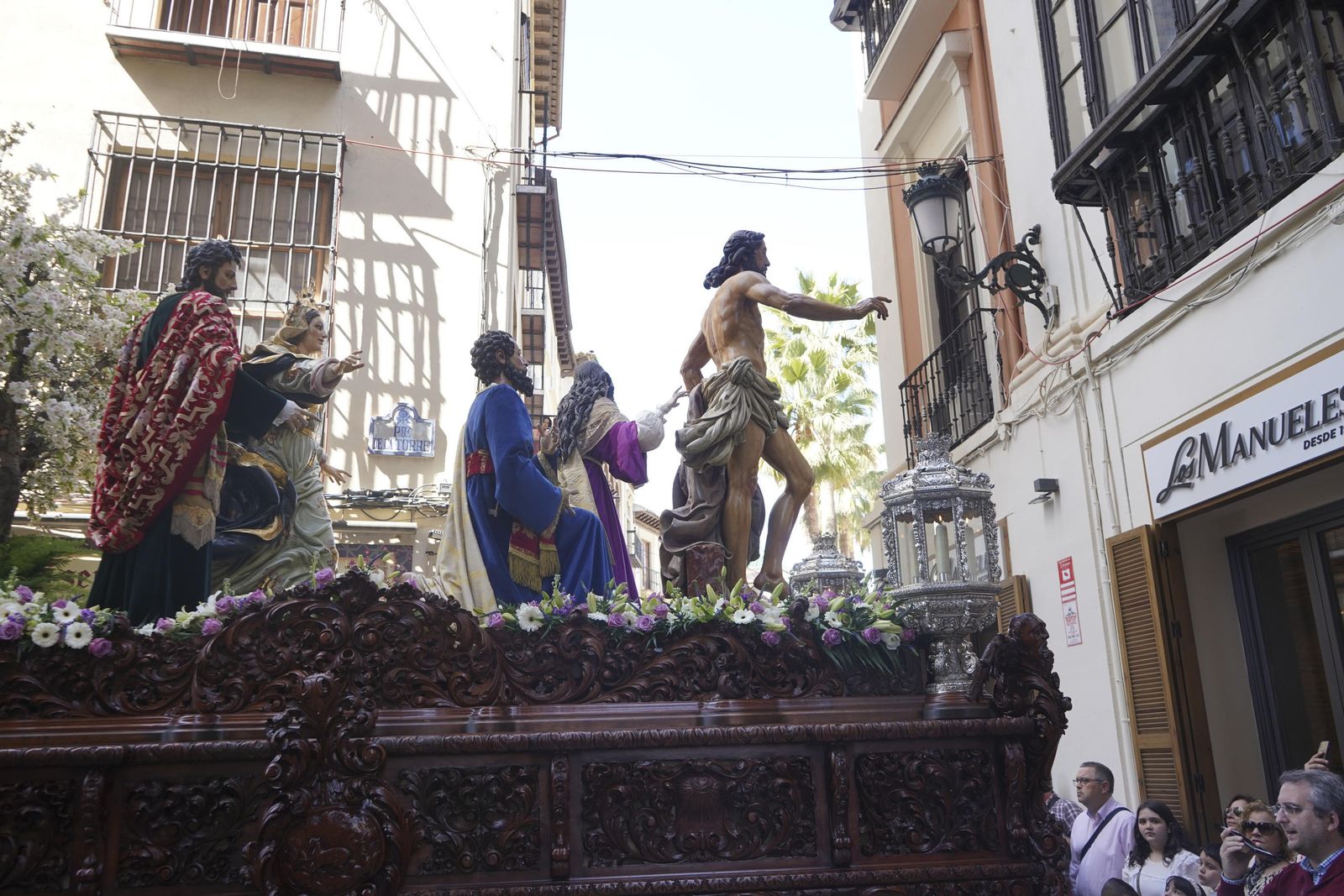 Imágenes del Domingo Santo en Granada