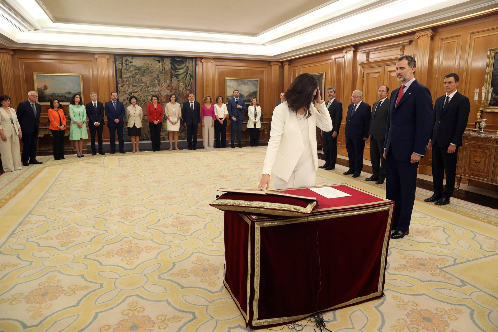 Las imágenes del acto de promesa de cargo de los ministros ante Felipe VI