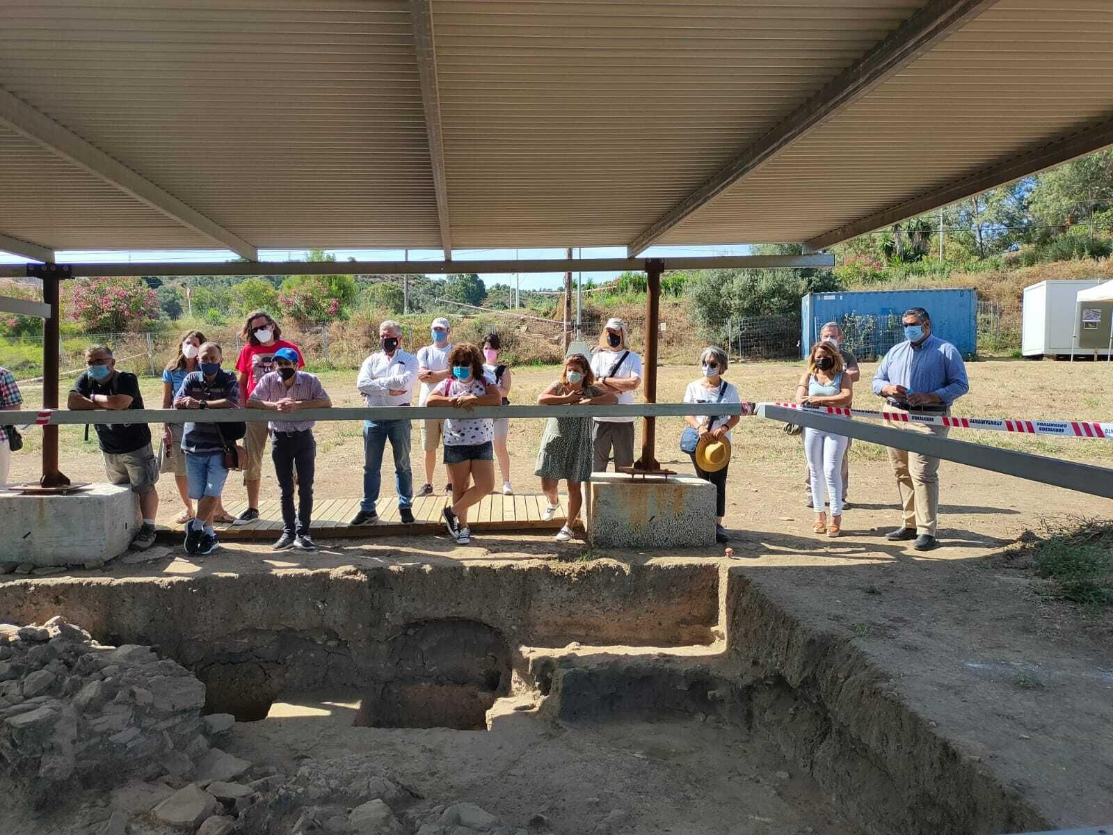 El yacimiento arqueológico del Cortijo de Acebedo recibe sus primeras visitas.