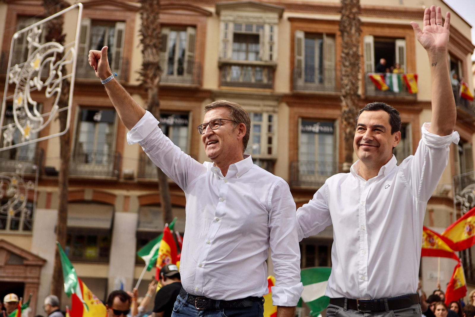 Las fotos que dejan la multitudinaria concentración del PP contra la amnistía. Las fotos que dejan la multitudinaria concentración del PP contra la amnistía.