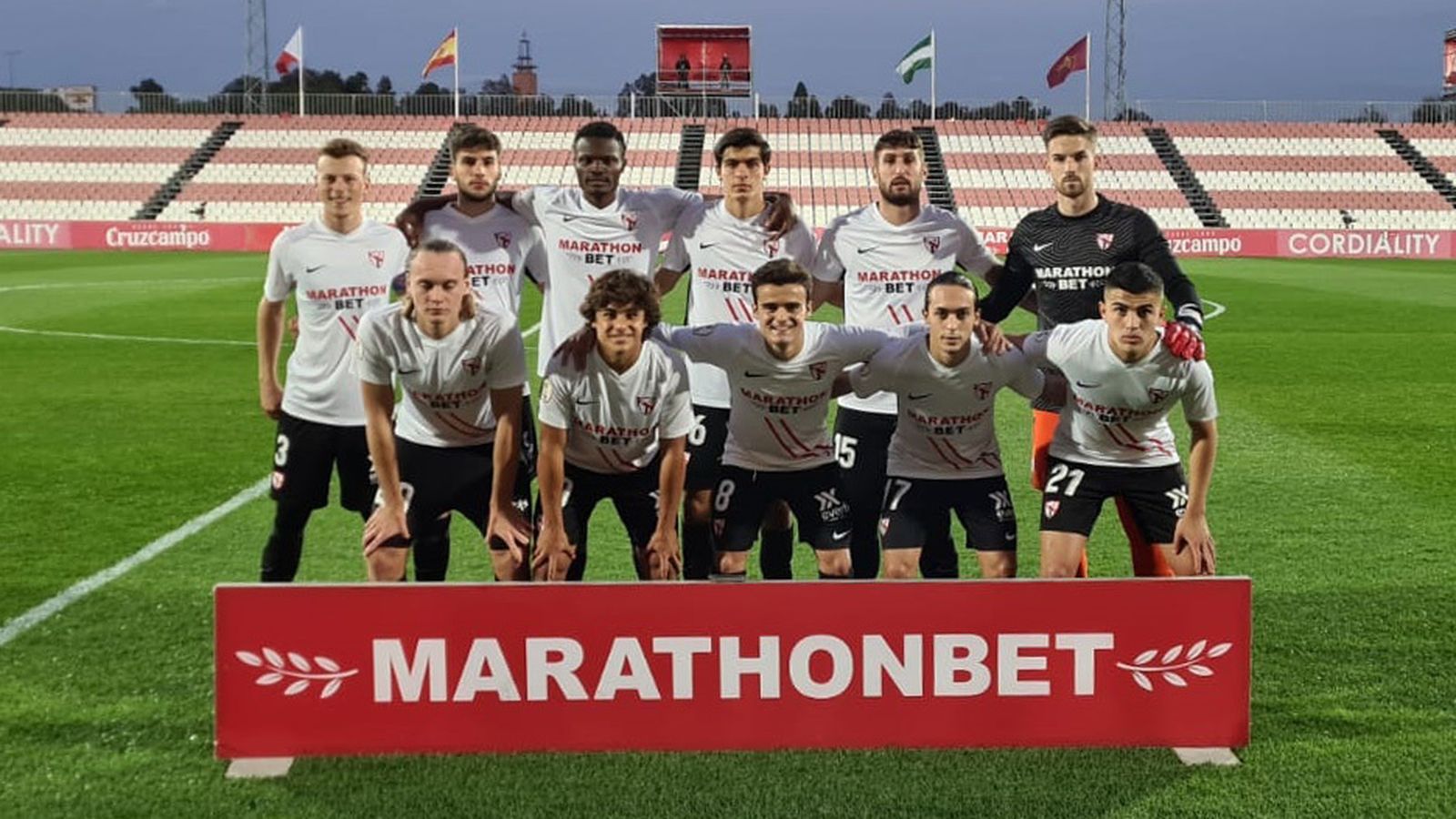 La formación del Sevilla Atlético, en un partido de esta temporada.