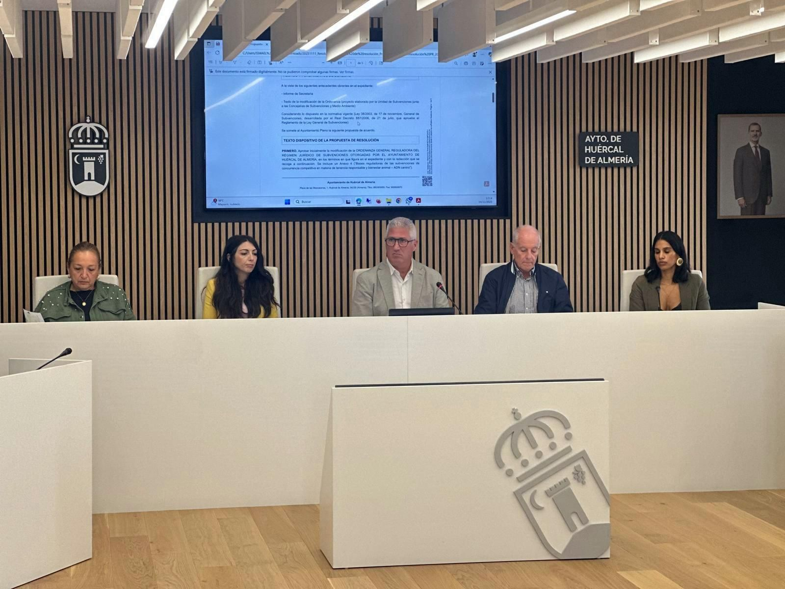 La medida ha sido aprobada en sesión plenaria.