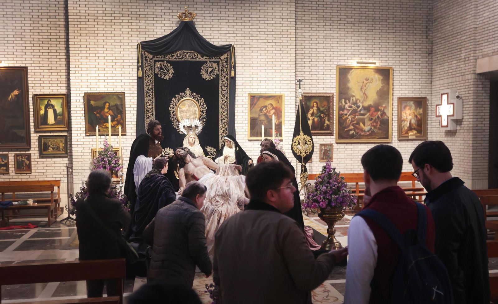 Así ha sido los besapiés y besamanos de Miércoles de Ceniza en Jerez