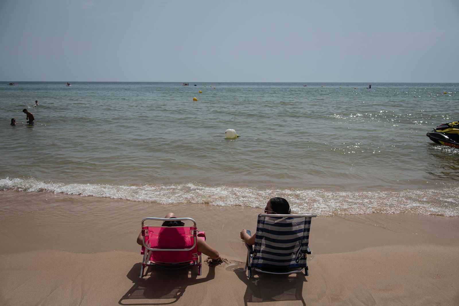 Ola de calor en las playas de Huelva