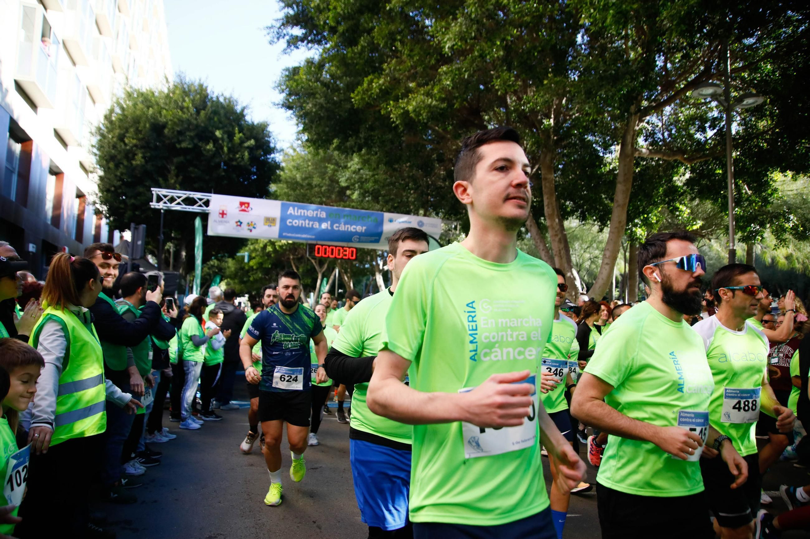 Imágenes de la Carrera contra el Cáncer de Almería