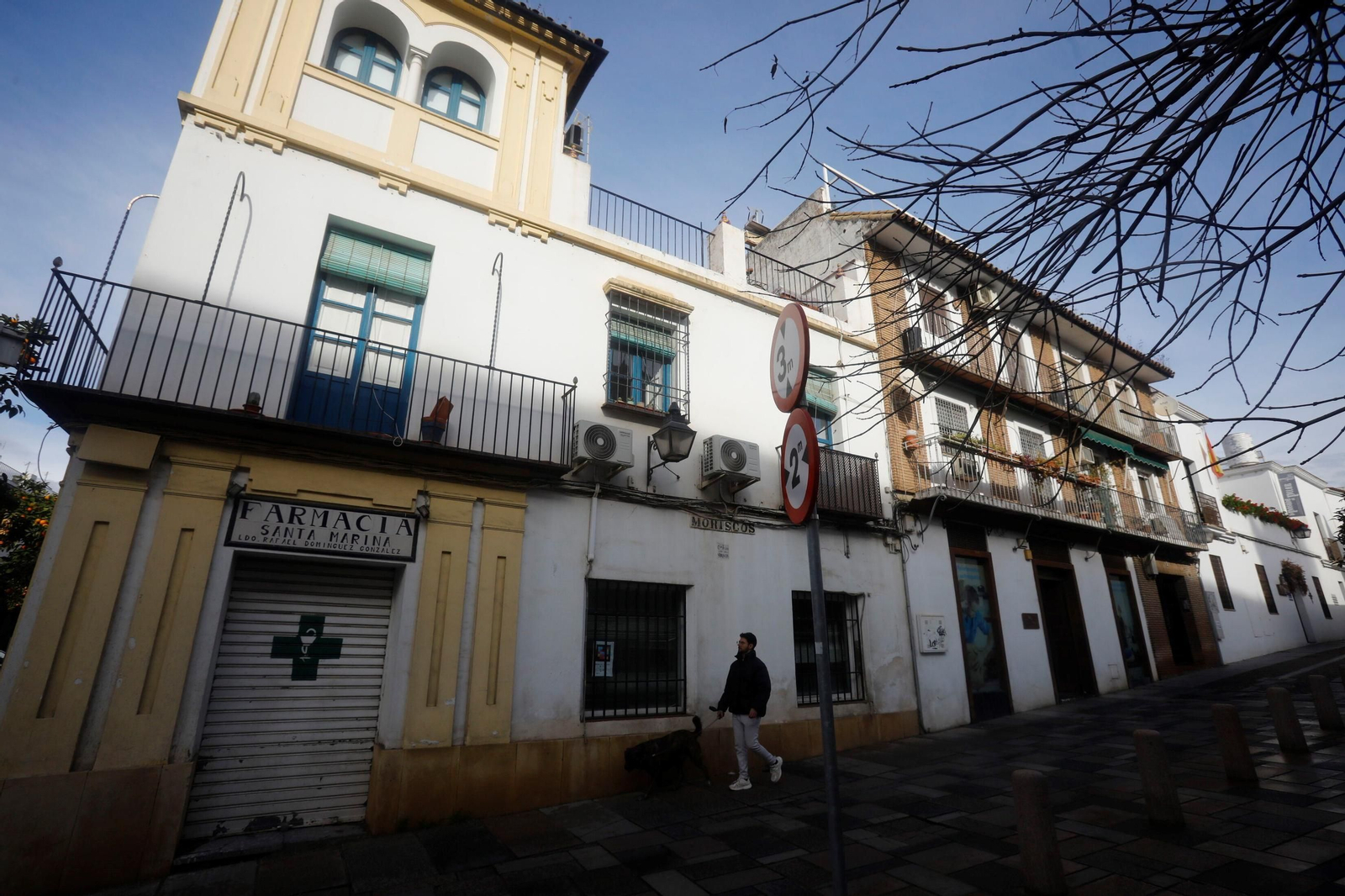 Un paseo en imágenes por el barrio de Santa Marina en pleno invierno