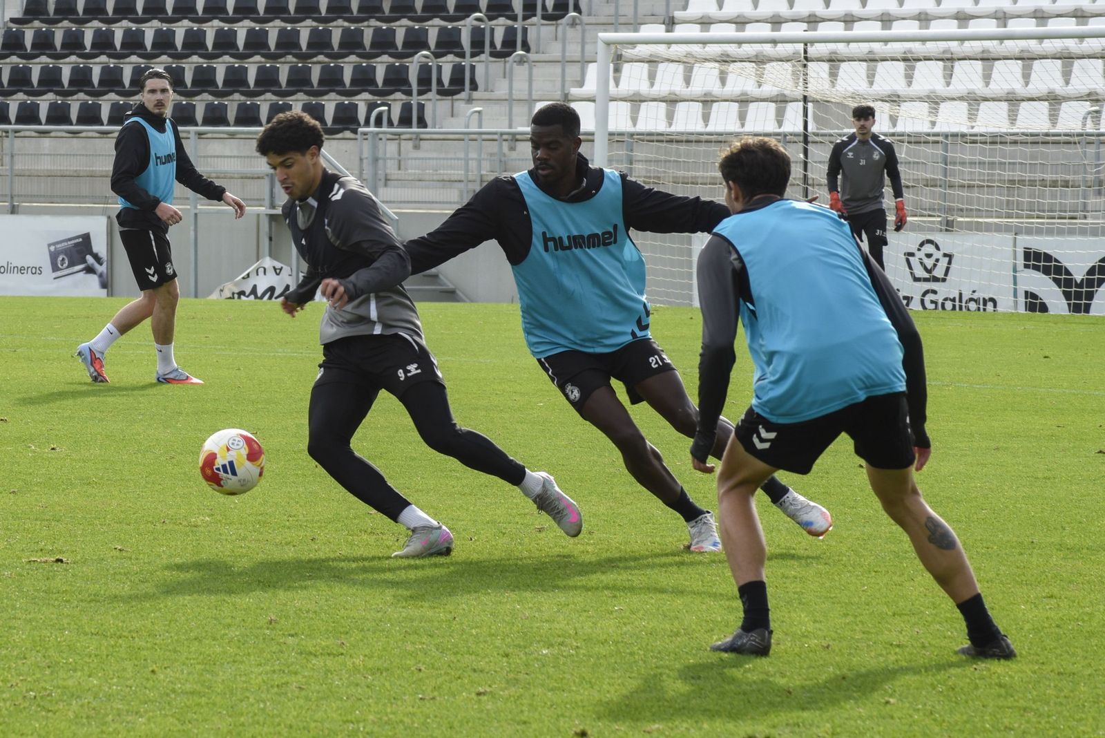 Las fotos del primer entrenamiento de David Muñoz con la Balona