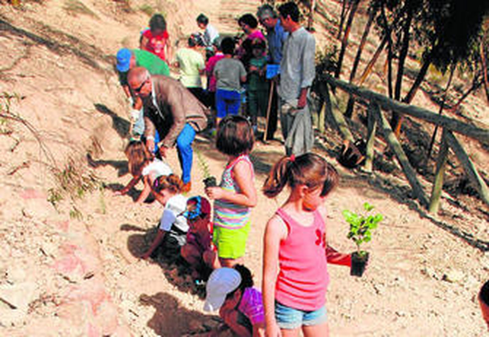 Diputación publica un manual para que los 102 pueblos sean eficientes