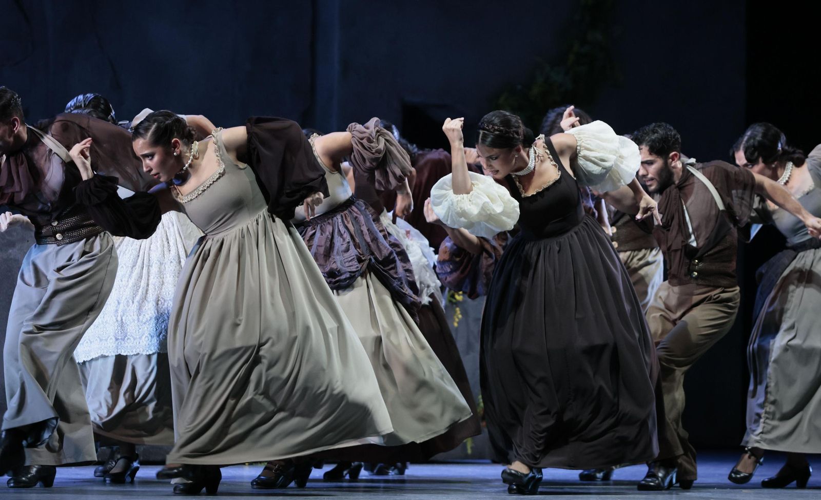la imágenes del Ballet Flamenco de Andalucía en el Teatro de la Maestranza.