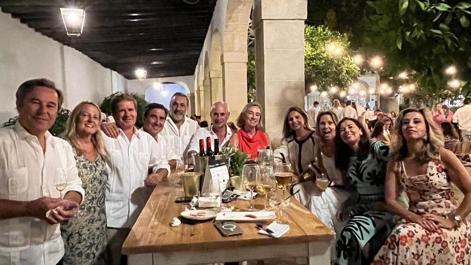 Miguel Ángel García Jarana, Angela Benavente, Jaime Osborne, José Cepero, Diego Joly, Guzmán Marcos, Mónica del Pino, CarmenMoreno , Elena Campoy, Raquel Herrador y Rocío Álvarez-Campana.