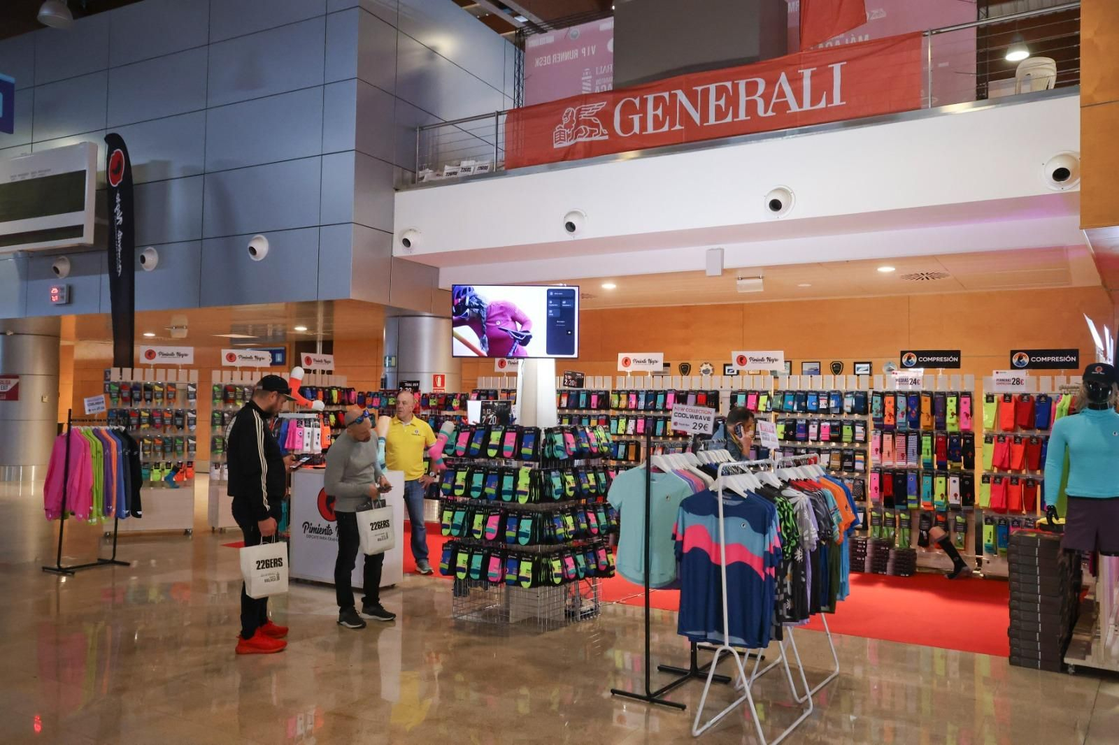 La Feria del corredor del Maratón de Málaga 2025, en imágenes