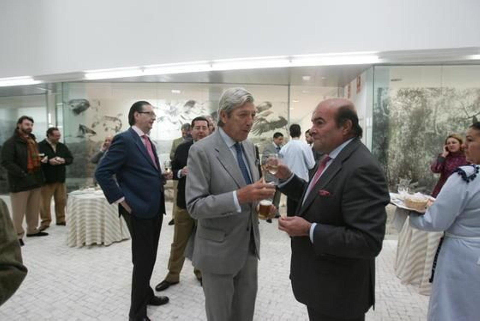 Asaja edita una nueva revista que retrata la historia del recién inaugurado Centro de Innovación y Tecnología Empresarial Agraria

Foto: Pascual