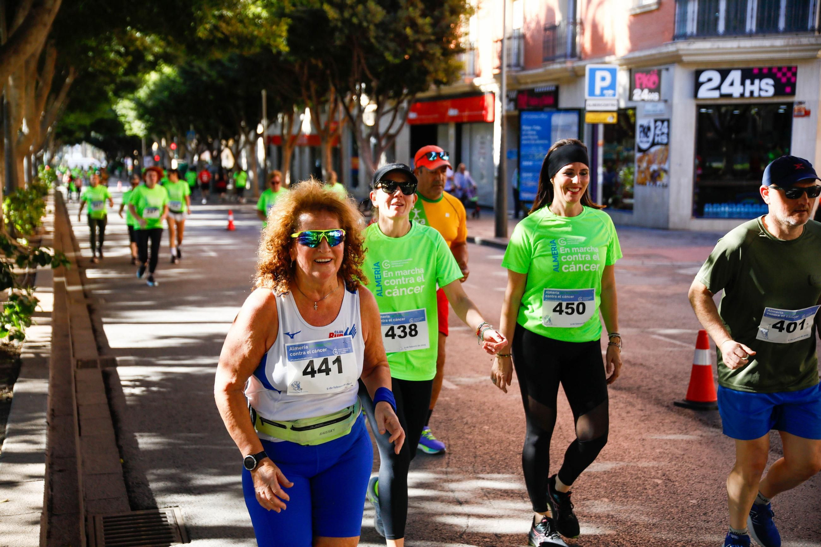 Imágenes de la Carrera contra el Cáncer de Almería