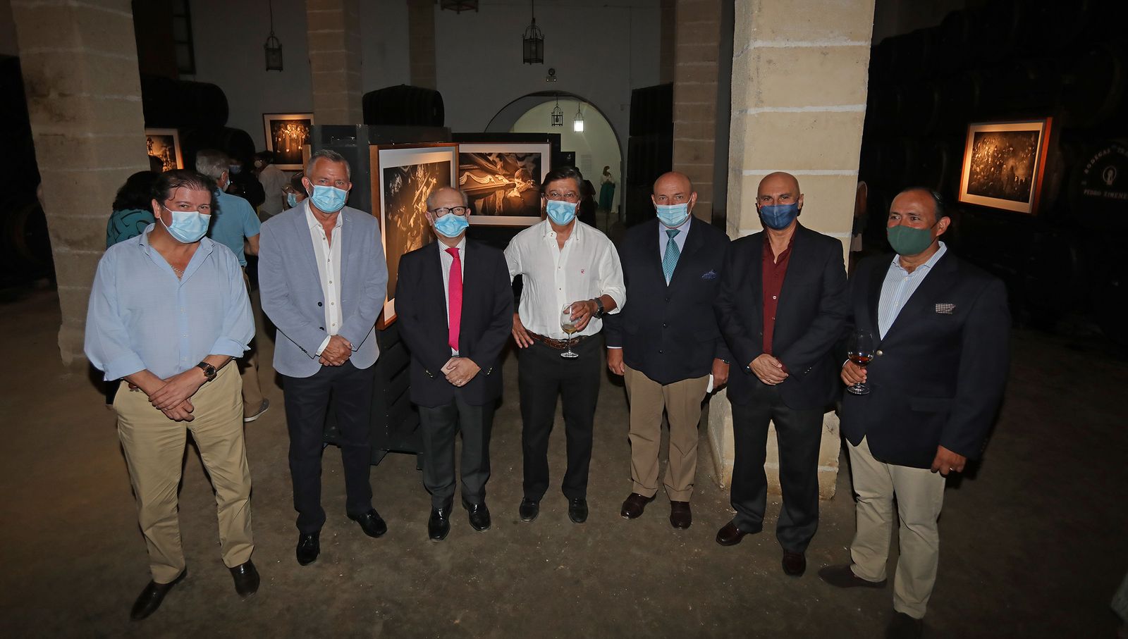 Pío Cabanillas inaugura 'Antigua' en bodegas Tradición