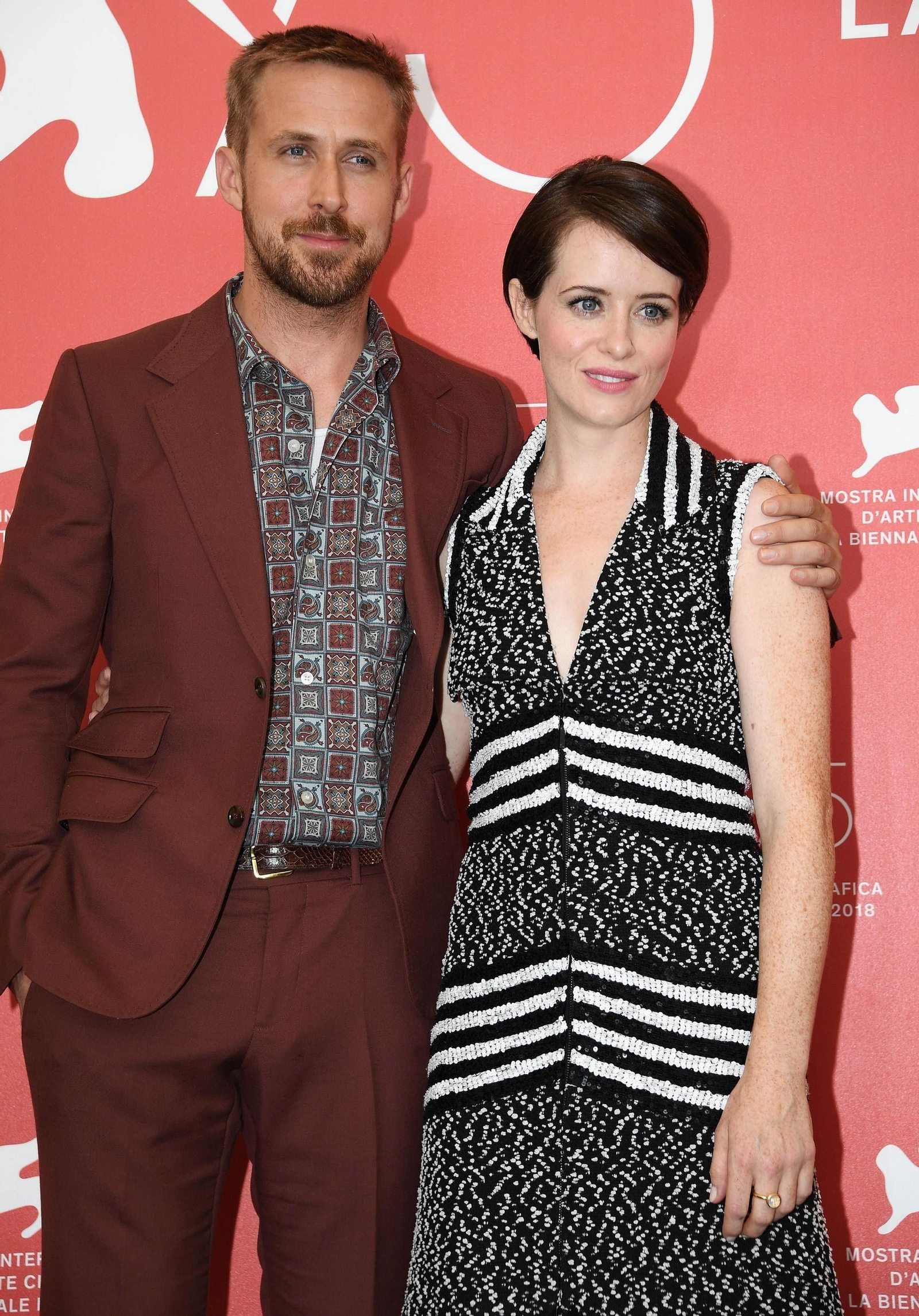 Ryan Gosling y Claire Foy, ayer en Venecia.